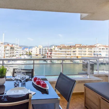 Club Nautic-25 By Interhome