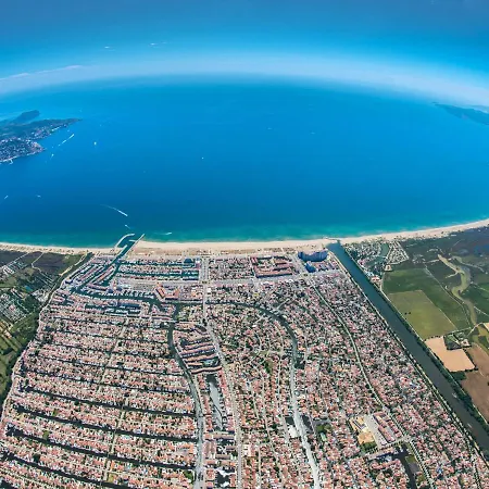 Club Nautic-25 By Interhome * Empuriabrava